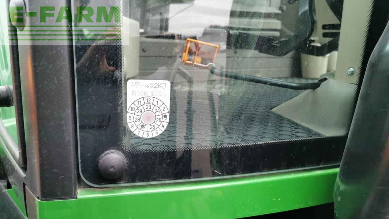 Farm tractor John Deere 6120m: picture 23