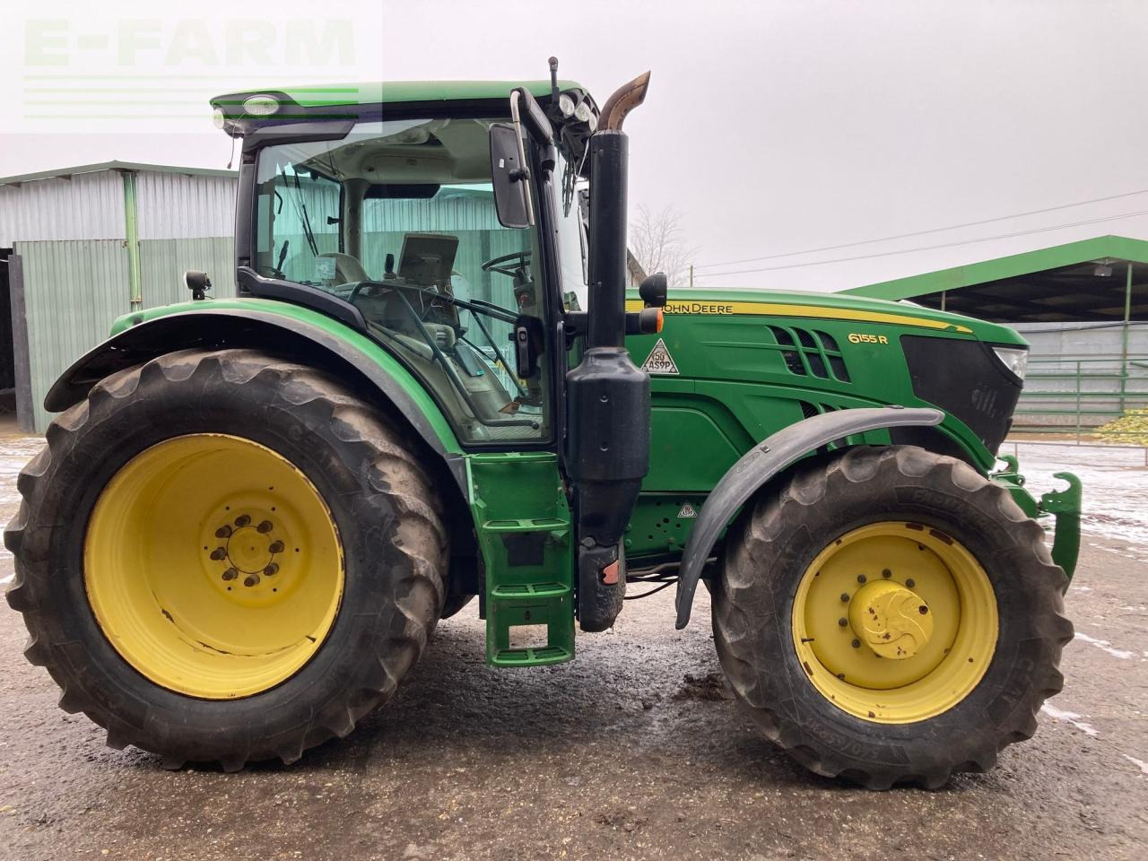 John Deere 6155R - Farm tractor: picture 3 John Deere 6155R - Farm tractor: picture 3