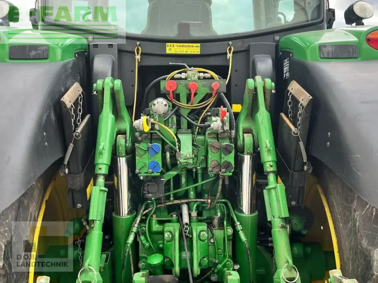 Farm tractor John Deere 6190r: picture 7
