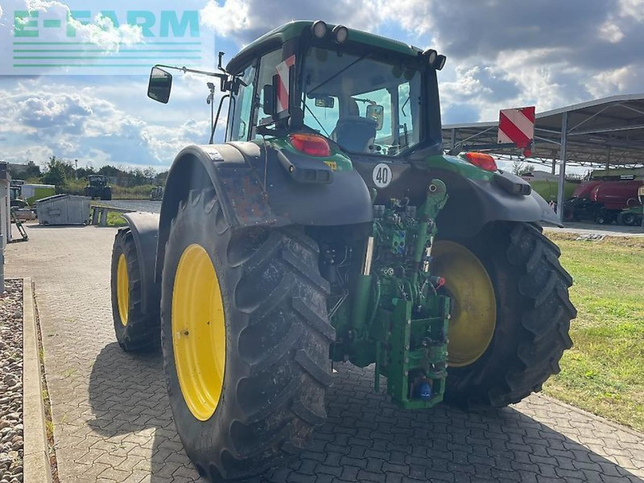Farm tractor John Deere 6195m: picture 6