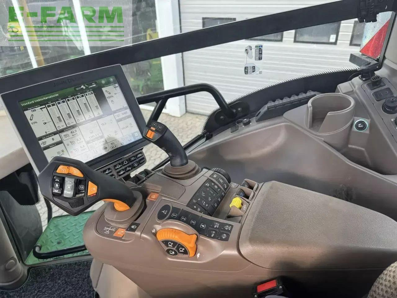 John Deere 6r 250 - Farm tractor: picture 4 John Deere 6r 250 - Farm tractor: picture 4