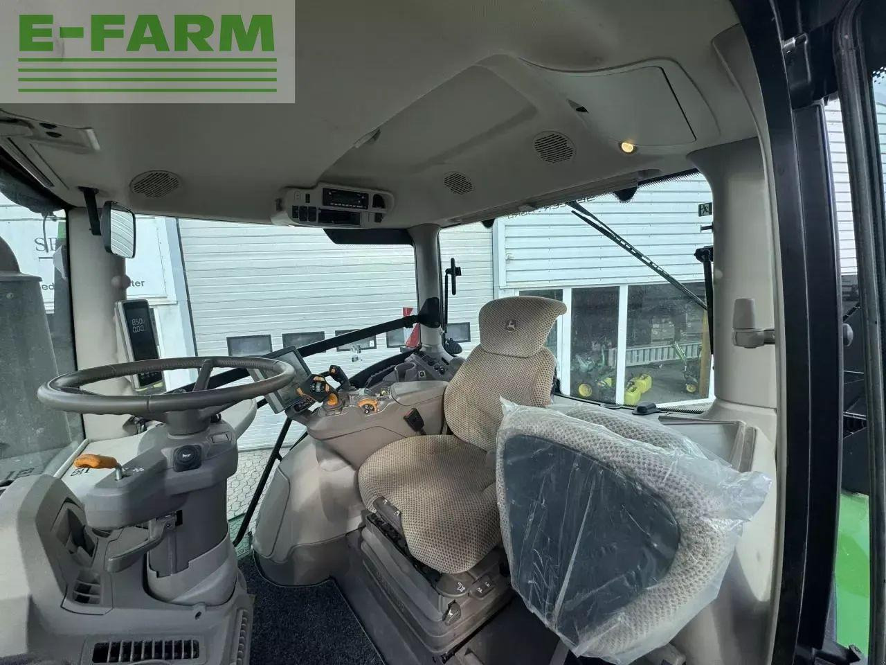 John Deere 6r 250 - Farm tractor: picture 3 John Deere 6r 250 - Farm tractor: picture 3