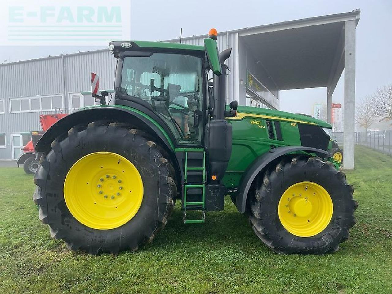 Farm tractor John Deere 6r250 / 6r250: picture 9