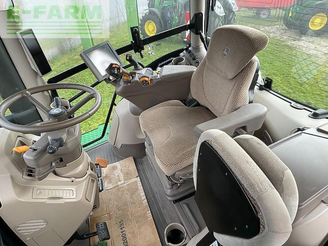 Farm tractor John Deere 6r250 / 6r250: picture 14