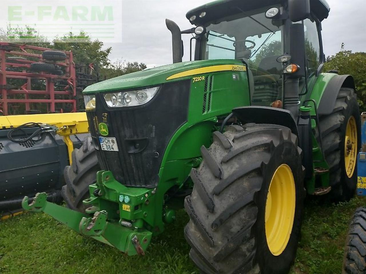John Deere 7230r - Farm tractor: picture 1 John Deere 7230r - Farm tractor: picture 1