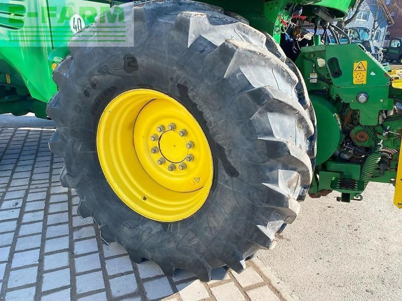 Forage harvester John Deere 7350i: picture 9