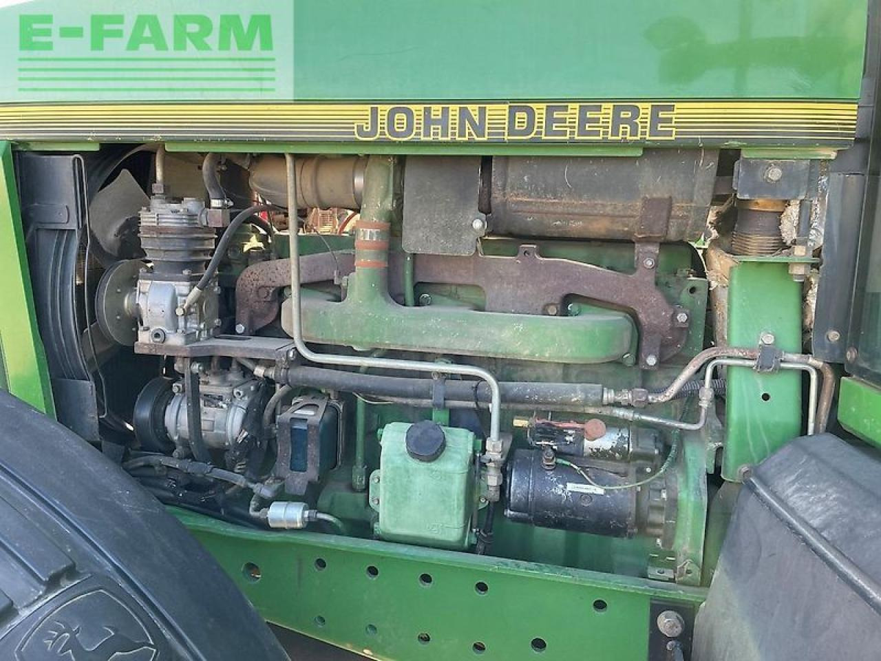 Farm tractor John Deere 7800: picture 35