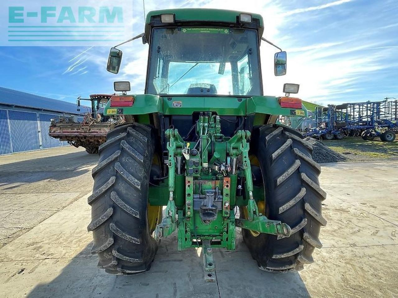 Farm tractor John Deere 7800: picture 6