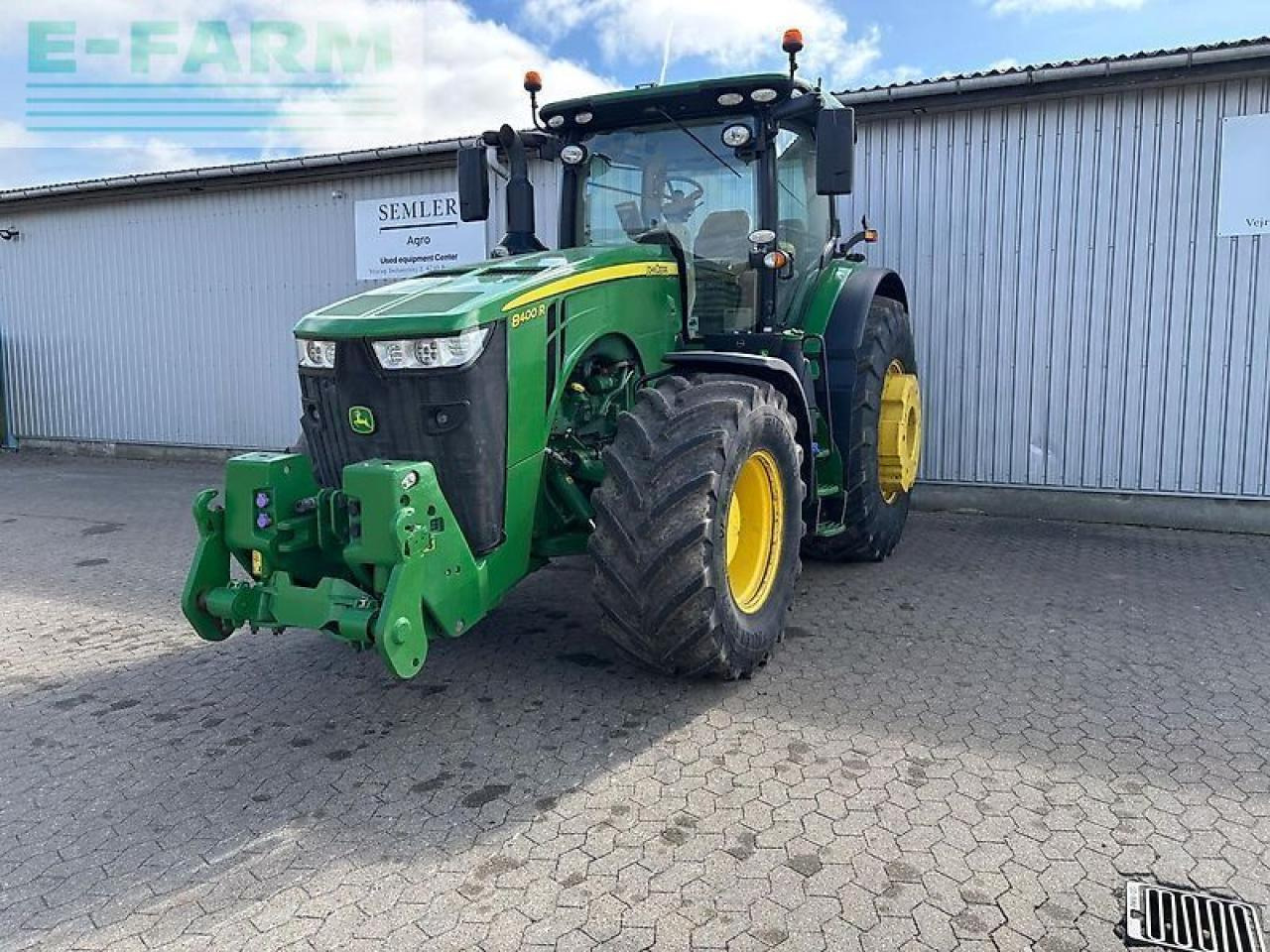 Farm tractor John Deere 8400r: picture 14