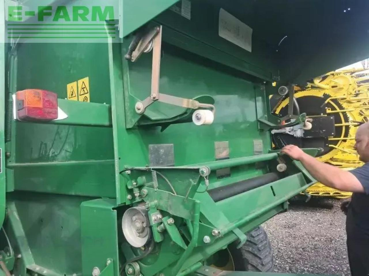 Square baler John Deere 864 premium: picture 7