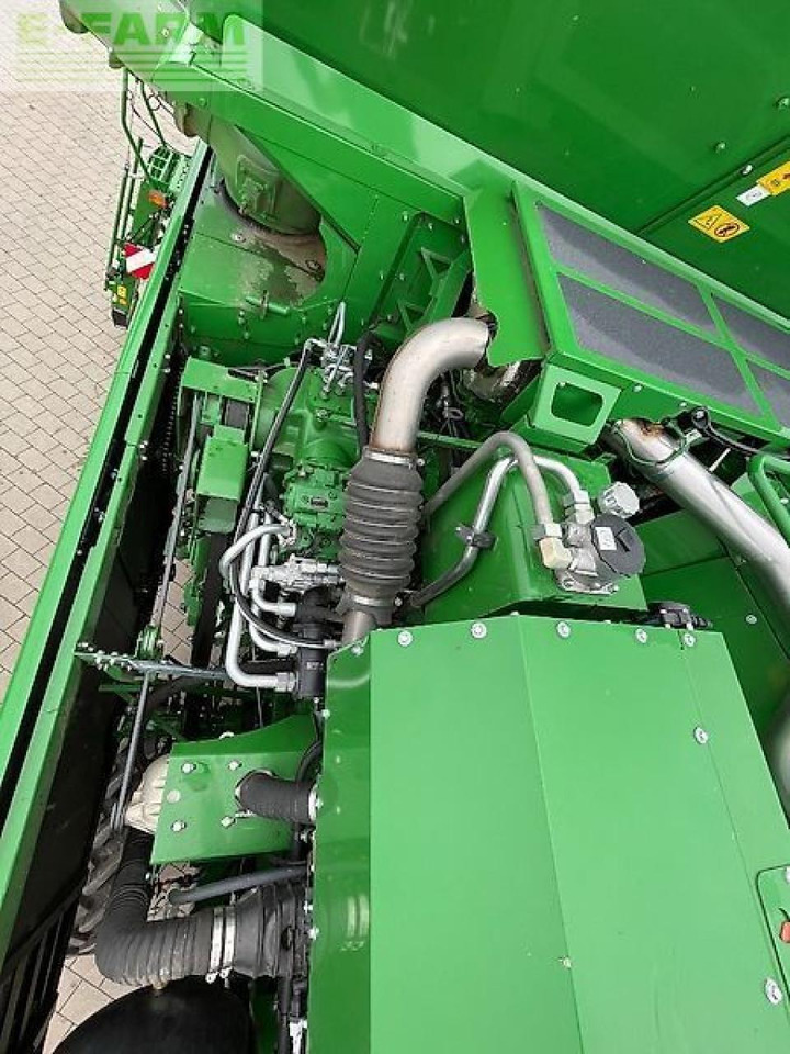 Combine harvester John Deere t560: picture 19