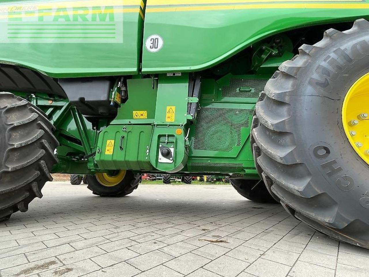 Combine harvester John Deere t560: picture 14