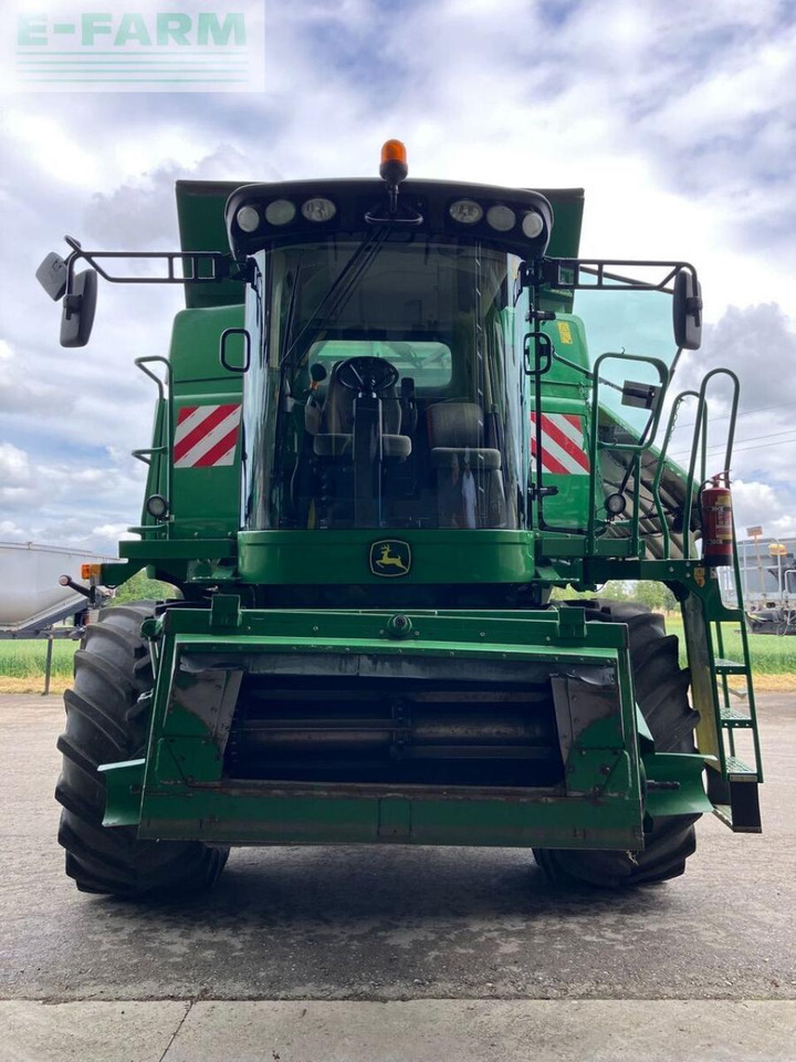 Combine harvester John Deere t560hm: picture 12