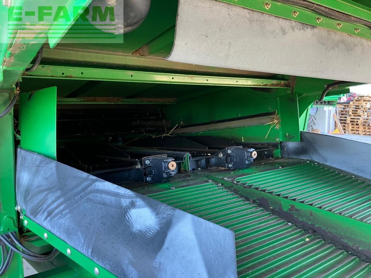 Combine harvester John Deere t560hm: picture 13