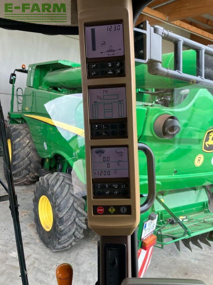 Combine harvester John Deere t560hm: picture 9