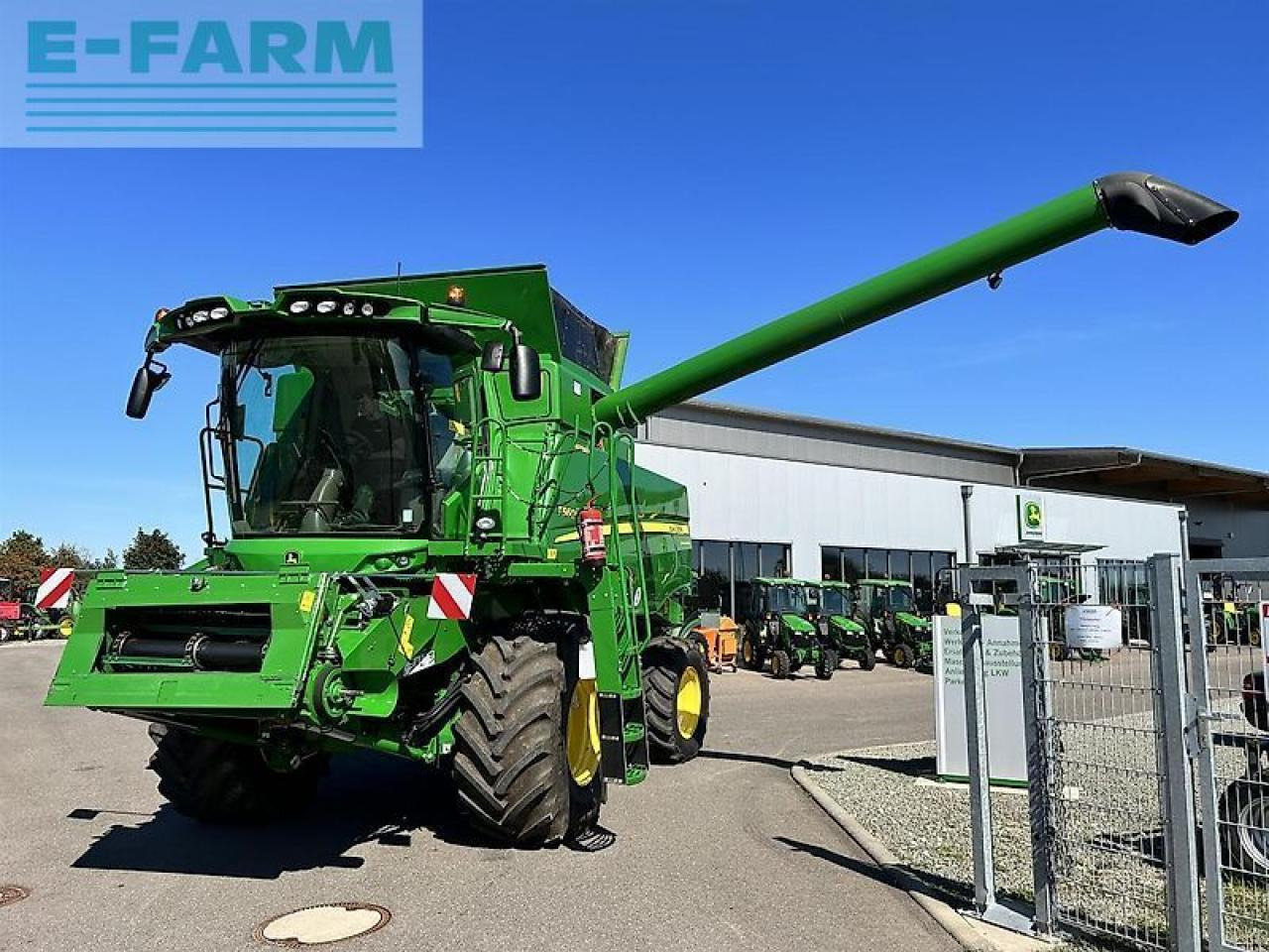 John Deere t560i hm - Combine harvester: picture 1 John Deere t560i hm - Combine harvester: picture 1