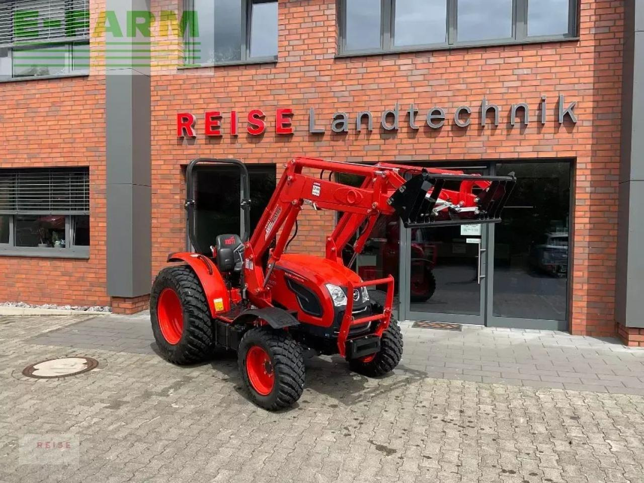 Kioti dk 4520 hs - Farm tractor: picture 1 Kioti dk 4520 hs - Farm tractor: picture 1