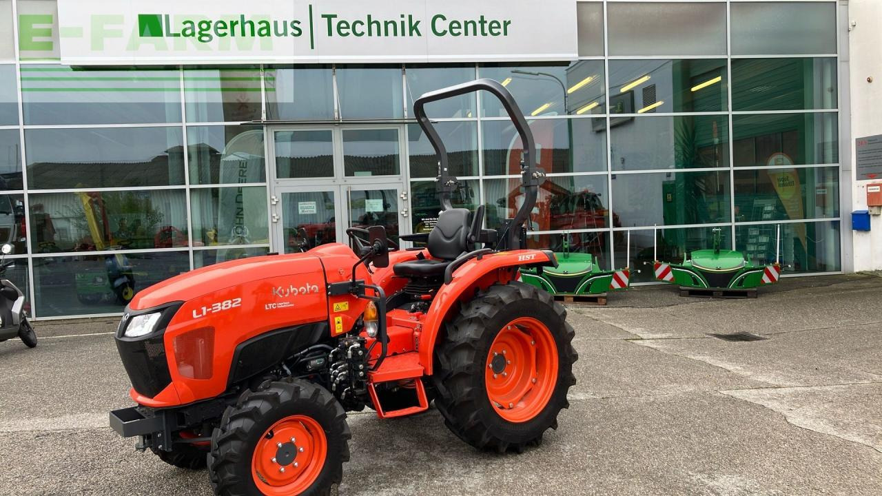 Kubota L1-382 - Farm tractor: picture 1 Kubota L1-382 - Farm tractor: picture 1