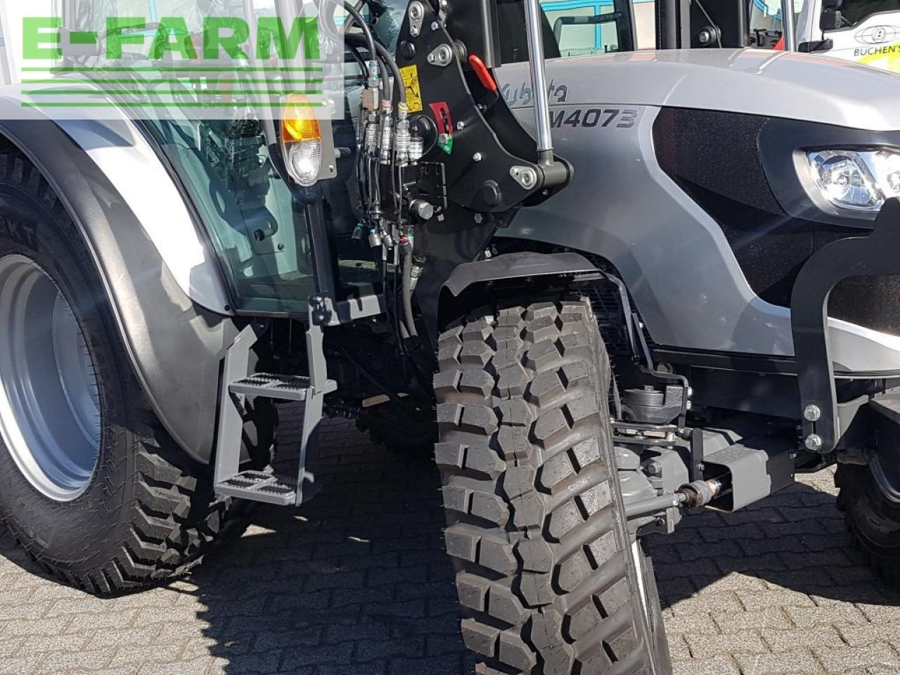 Farm tractor Kubota m4073 cab: picture 13