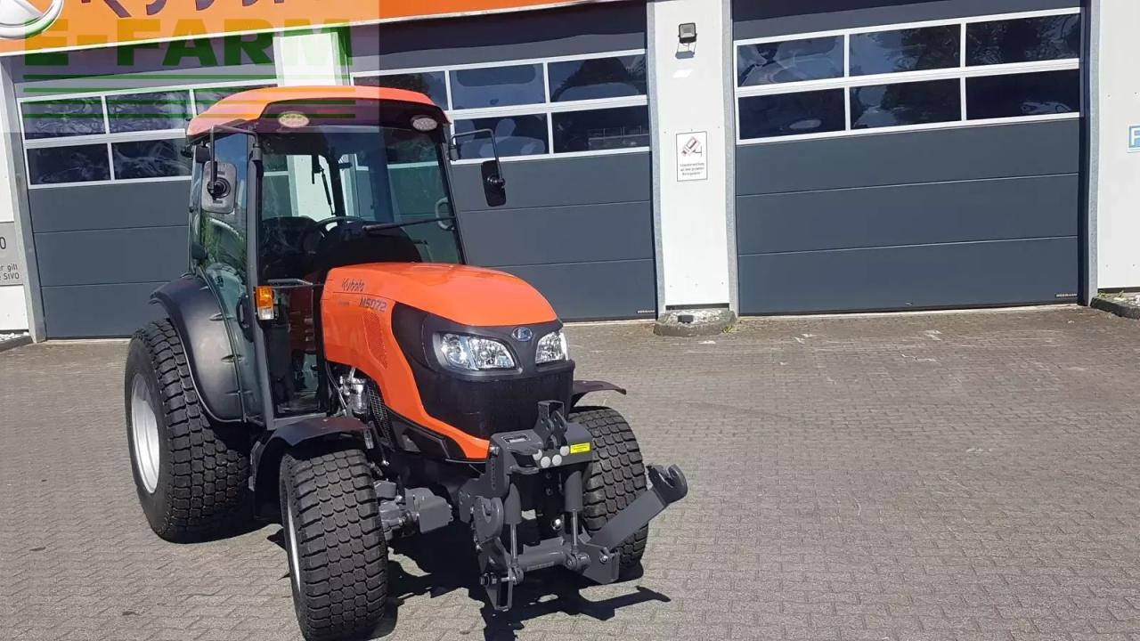 Farm tractor Kubota m5-072 narrow: picture 11