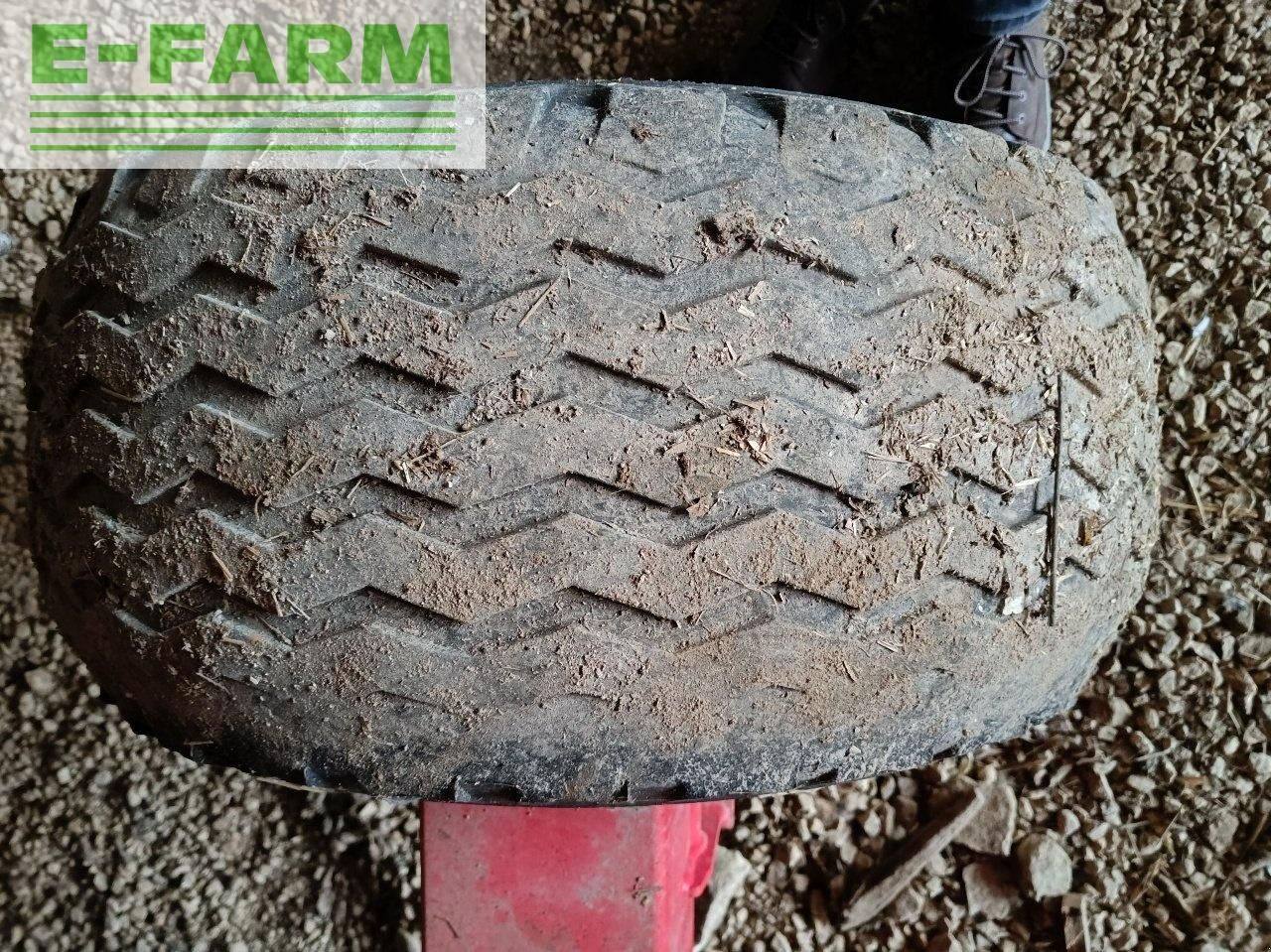 Kuhn gf13012 - Tedder/ Rake: picture 4 Kuhn gf13012 - Tedder/ Rake: picture 4