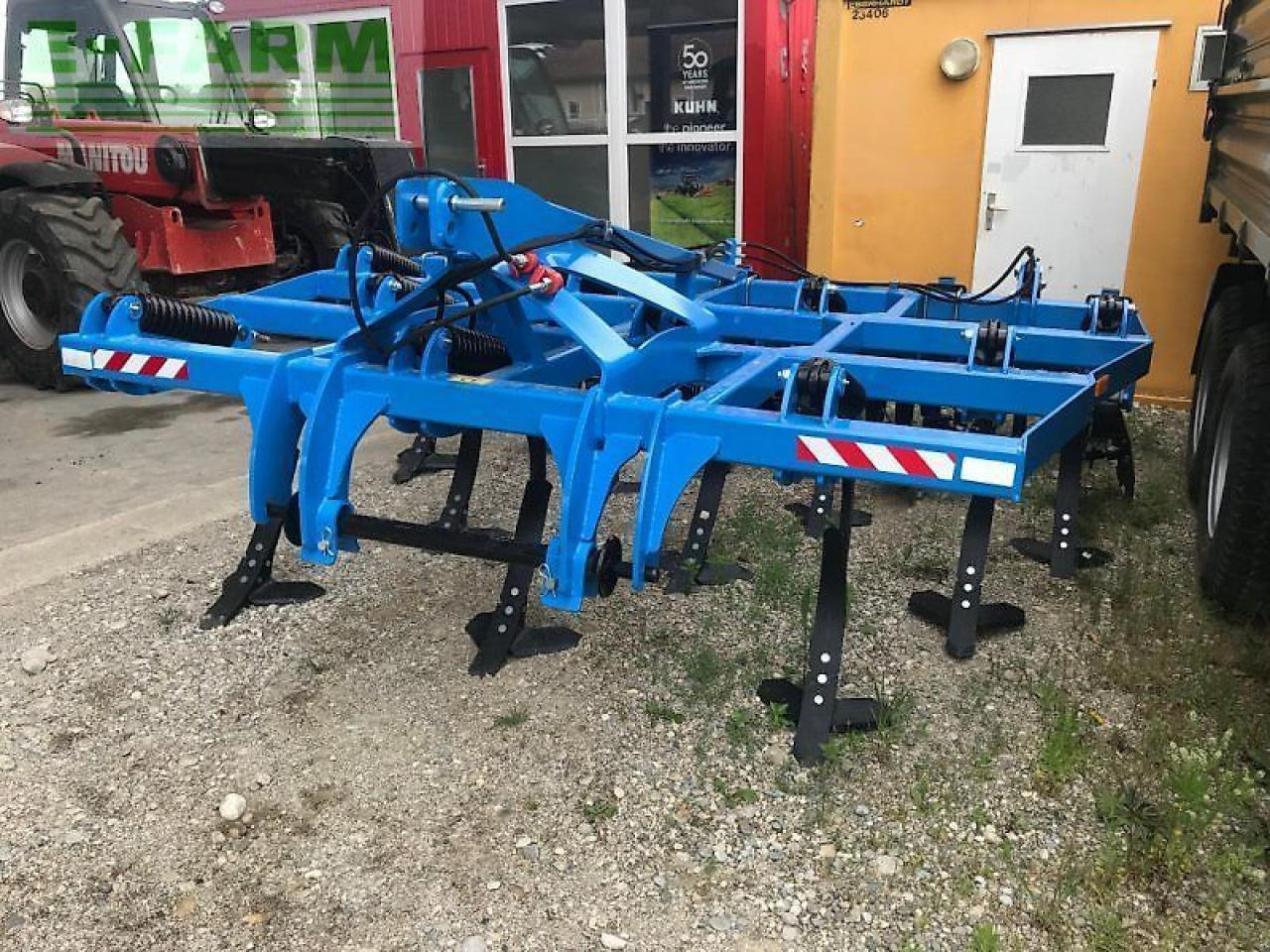 Lemken Flügelschargrubber 3,2m mit Dachringwalze hydr Tiefeneinstellung - Cultivator: picture 1 Lemken Flügelschargrubber 3,2m mit Dachringwalze hydr Tiefeneinstellung - Cultivator: picture 1