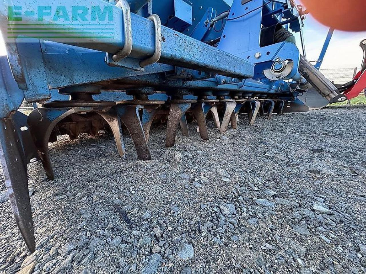 Seed drill Lemken saphir 8 / 300 ds + zirkon 8 / 300: picture 7 Seed drill Lemken saphir 8 / 300 ds + zirkon 8 / 300: picture 7