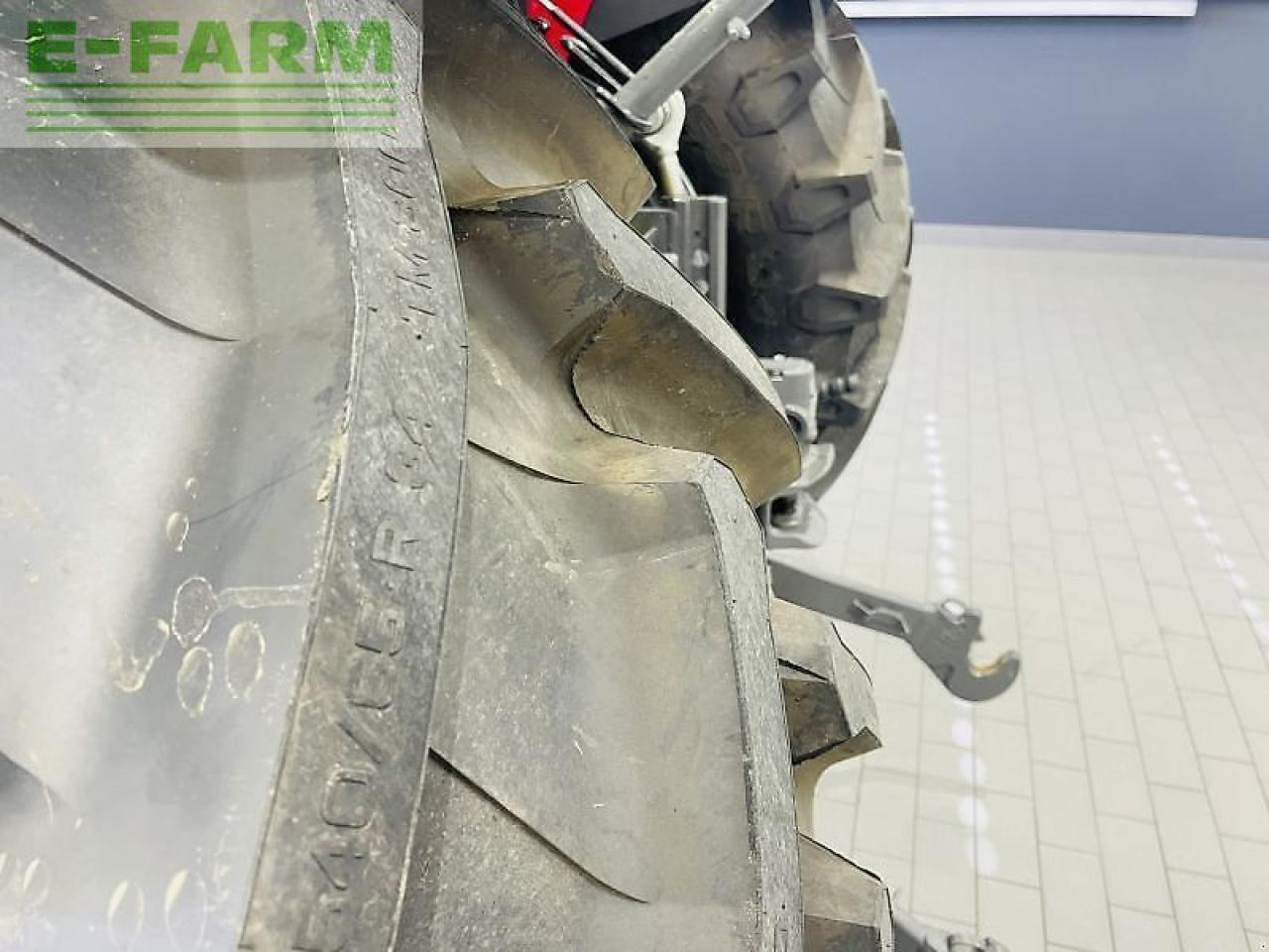 Farm tractor Massey Ferguson 4709 m dyna-2 essential: picture 14 Farm tractor Massey Ferguson 4709 m dyna-2 essential: picture 14