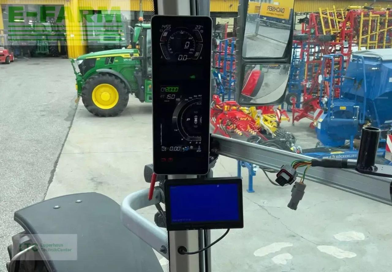 Farm tractor Massey Ferguson 8s.225 dyna e-power exc: picture 29