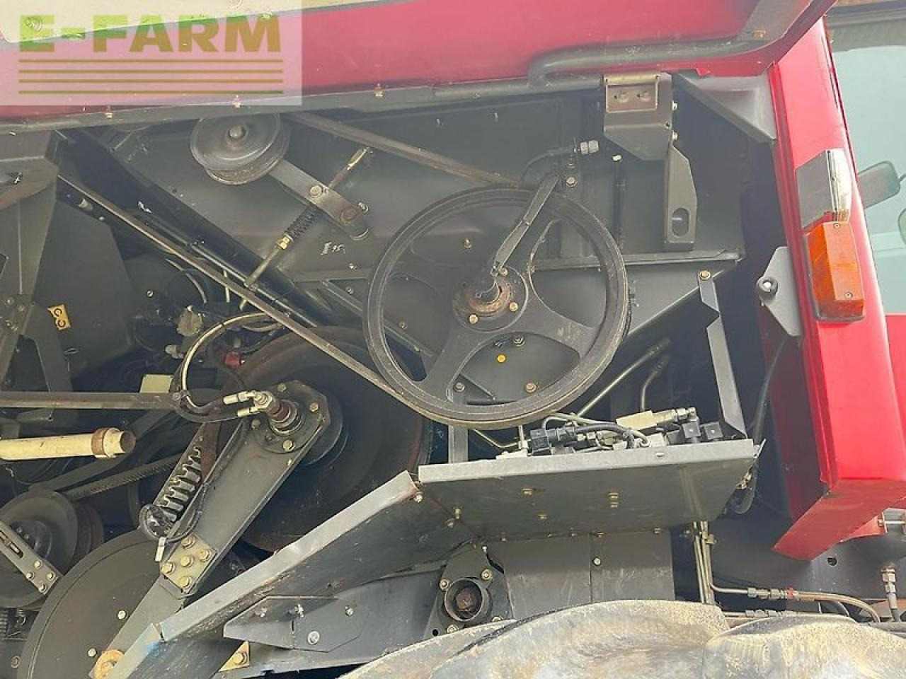 Combine harvester Massey Ferguson 9280: picture 7