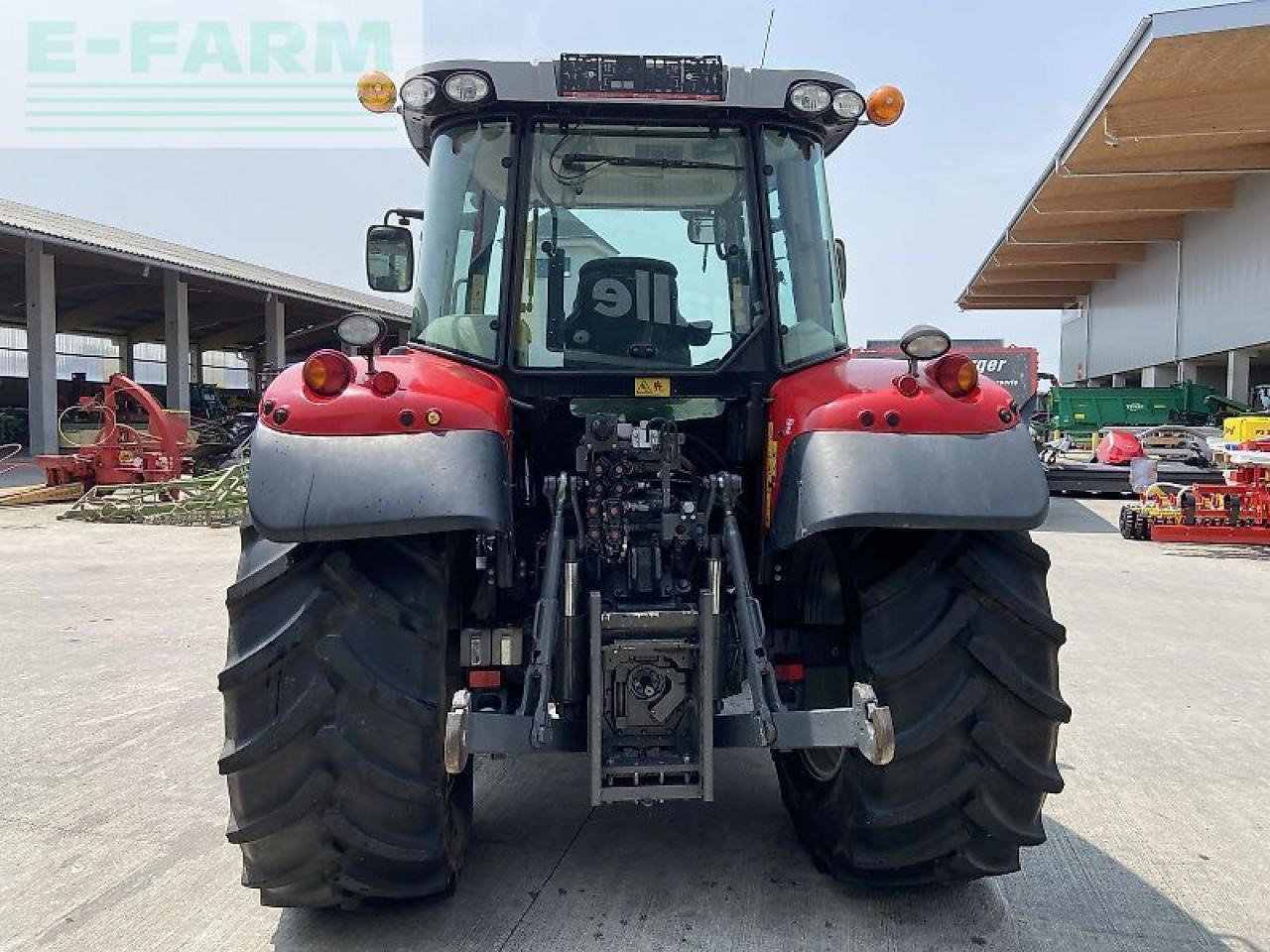 Massey Ferguson mf 5610 dyna-4 essential Essential - Farm tractor: picture 4 Massey Ferguson mf 5610 dyna-4 essential Essential - Farm tractor: picture 4