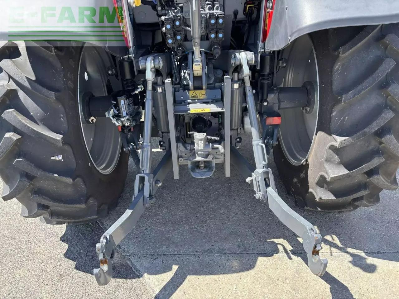 Farm tractor Massey Ferguson mf 5s.115 dyna-6 efficient Efficient: picture 17