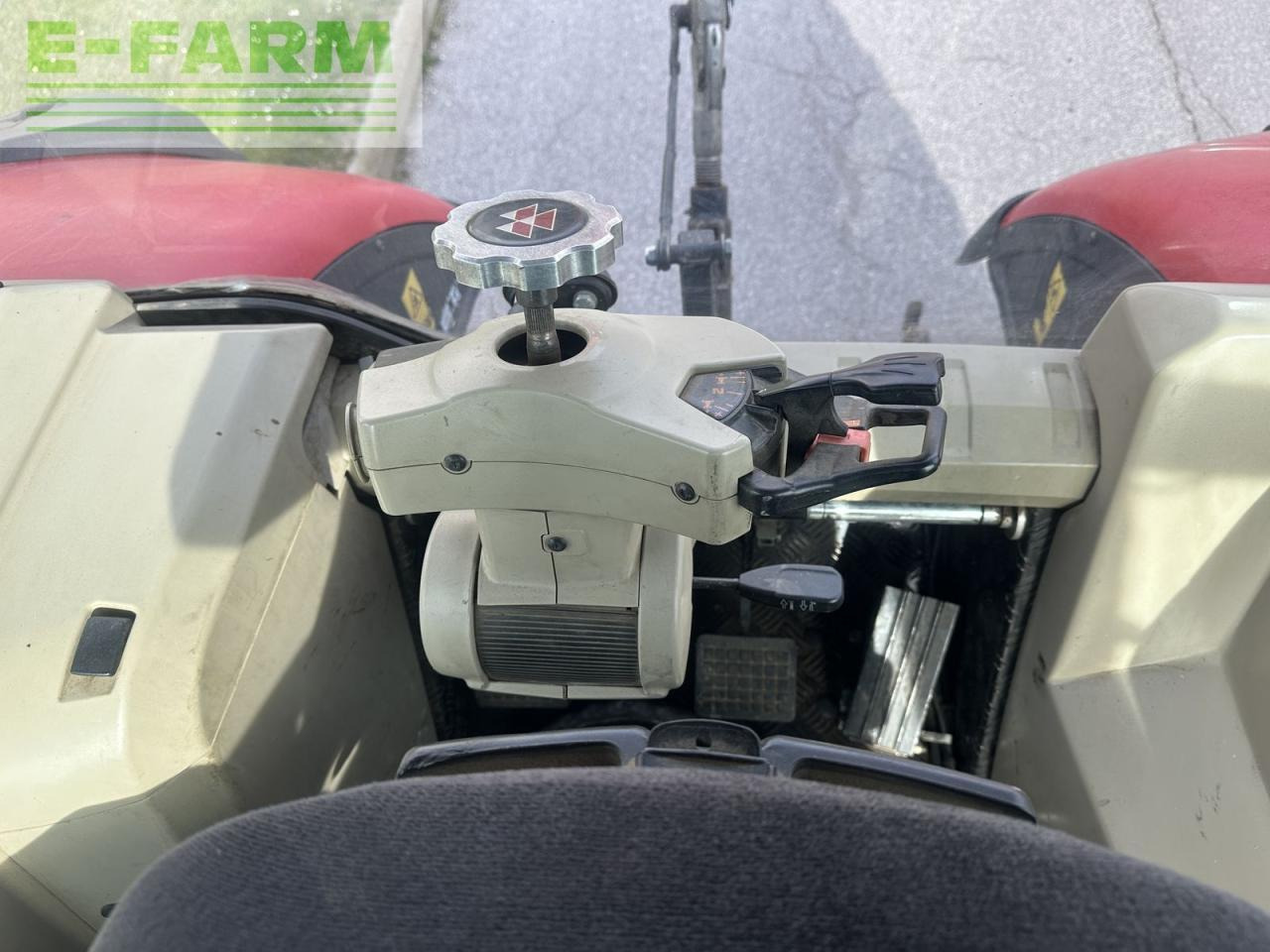 Farm tractor Massey Ferguson mf 8737: picture 10