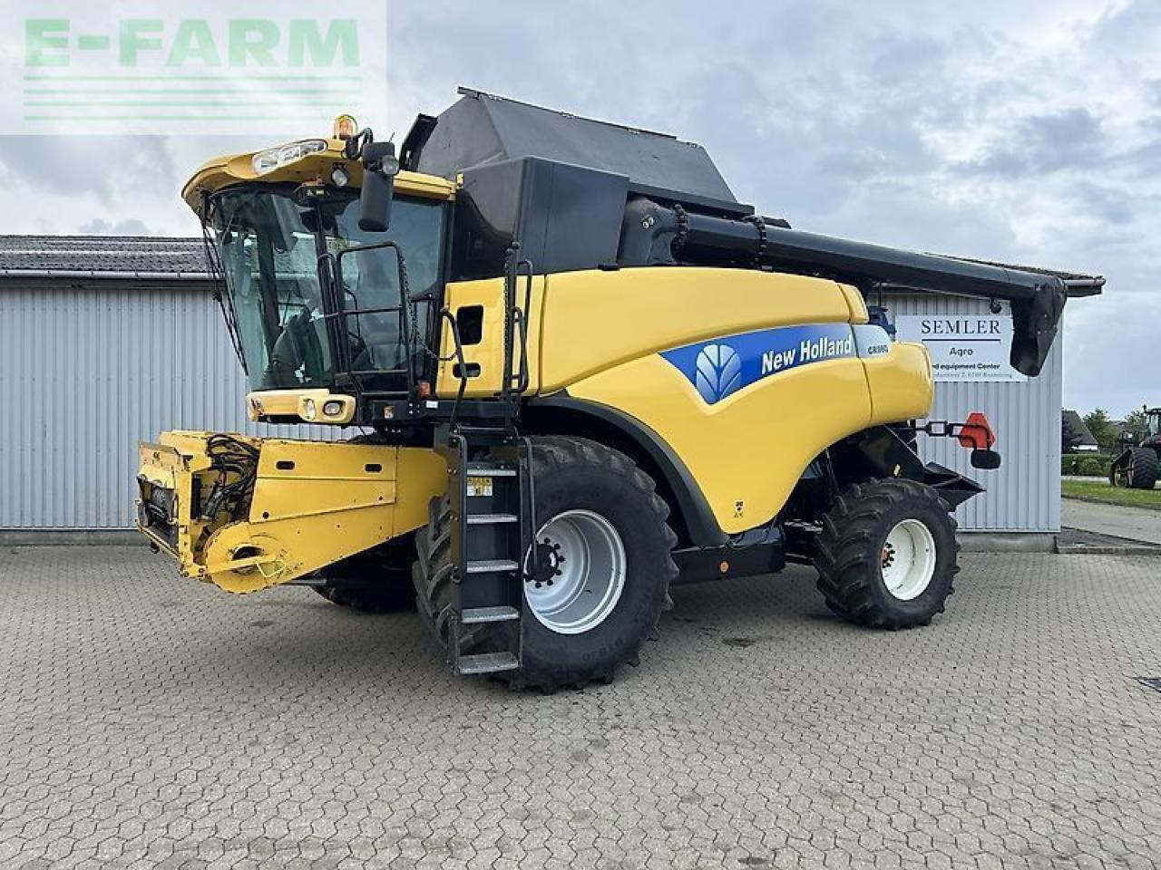 New Holland cr 980 - Combine harvester: picture 1 New Holland cr 980 - Combine harvester: picture 1