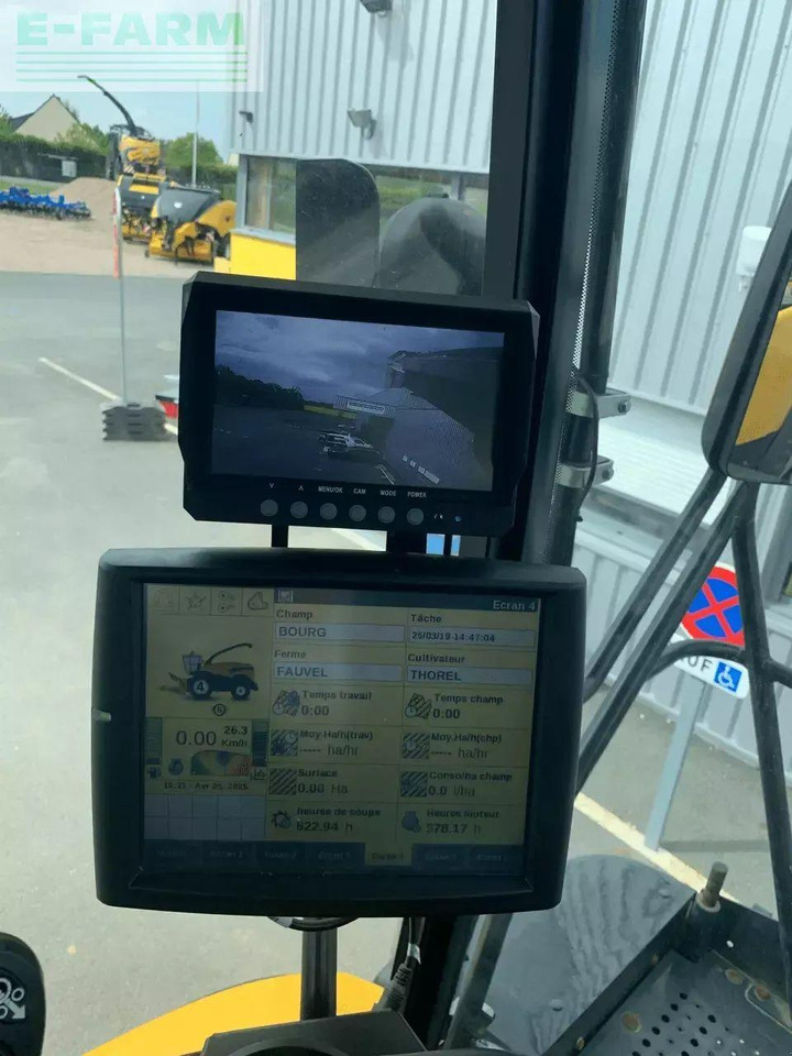 New Holland fr 480 - Forage harvester: picture 2 New Holland fr 480 - Forage harvester: picture 2