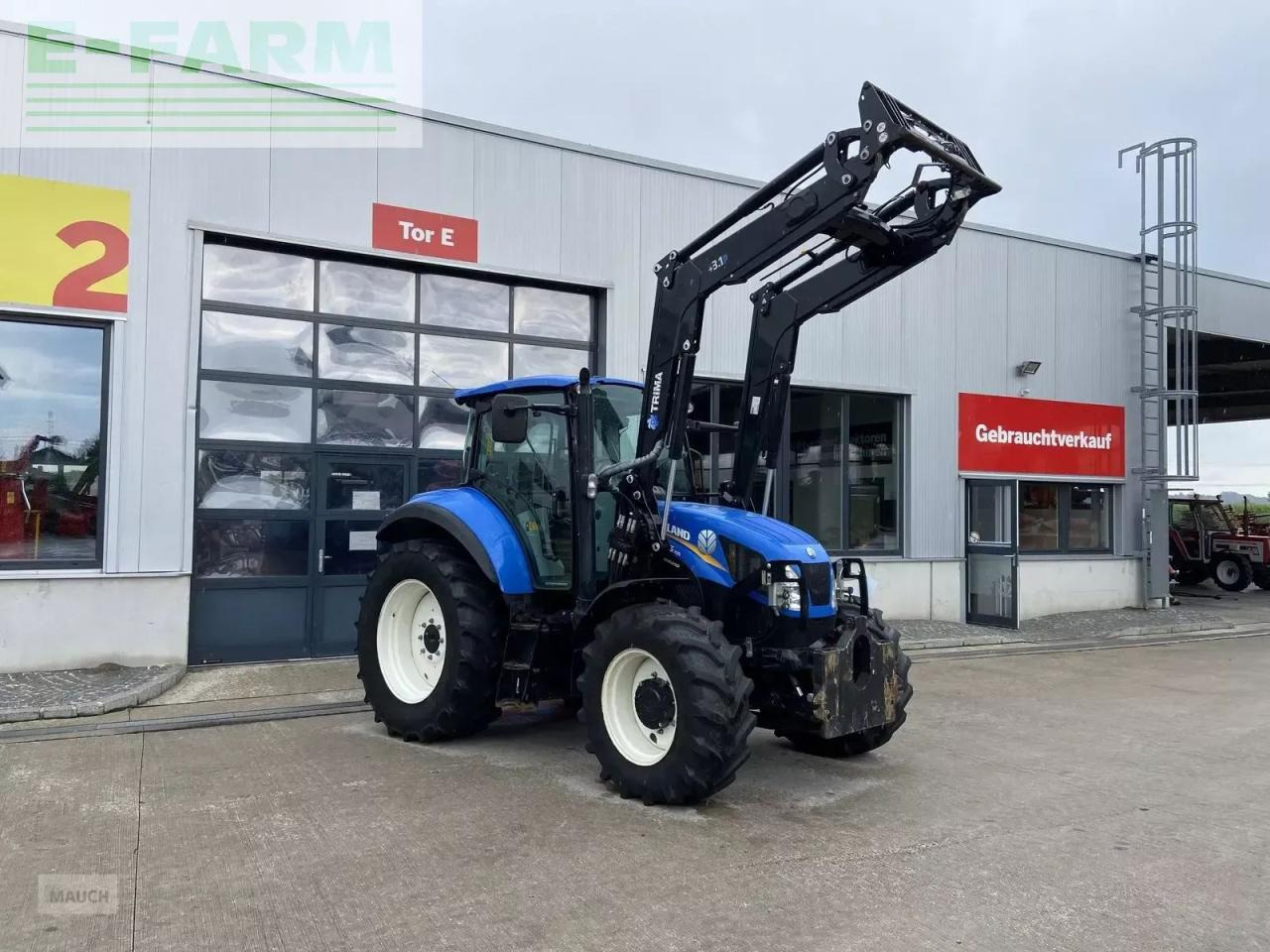 New Holland t5.105 electro command - Farm tractor: picture 5 New Holland t5.105 electro command - Farm tractor: picture 5