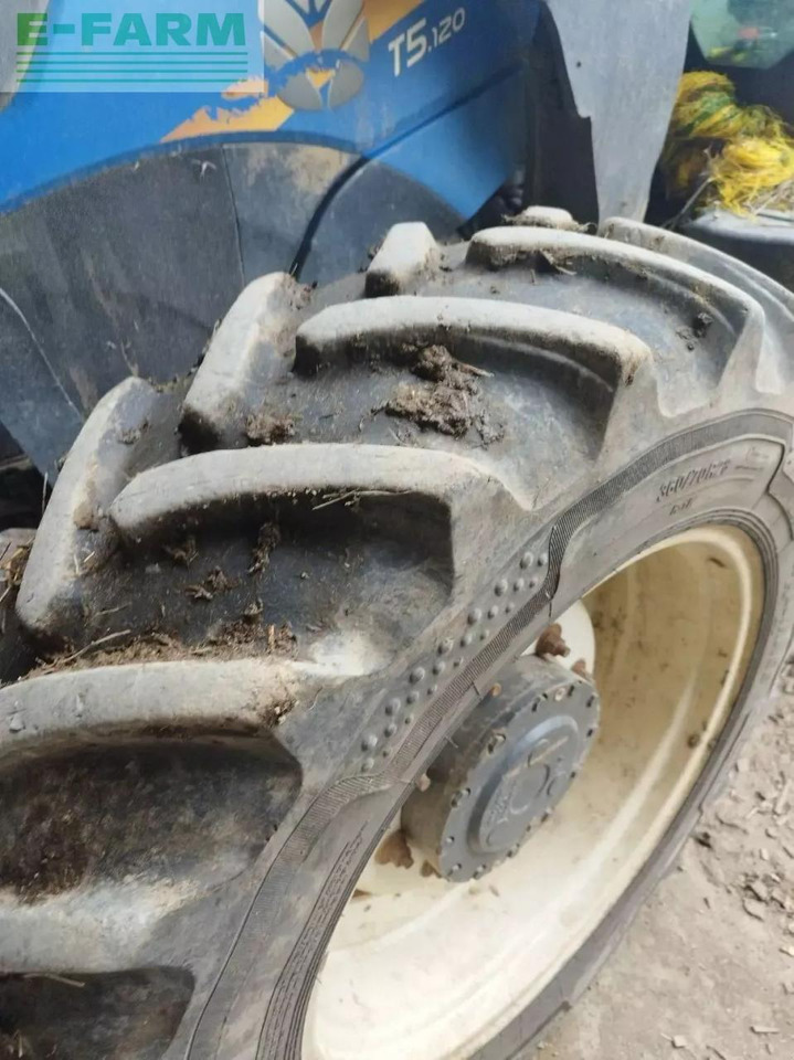 Farm tractor New Holland t5 120 ec EC: picture 9