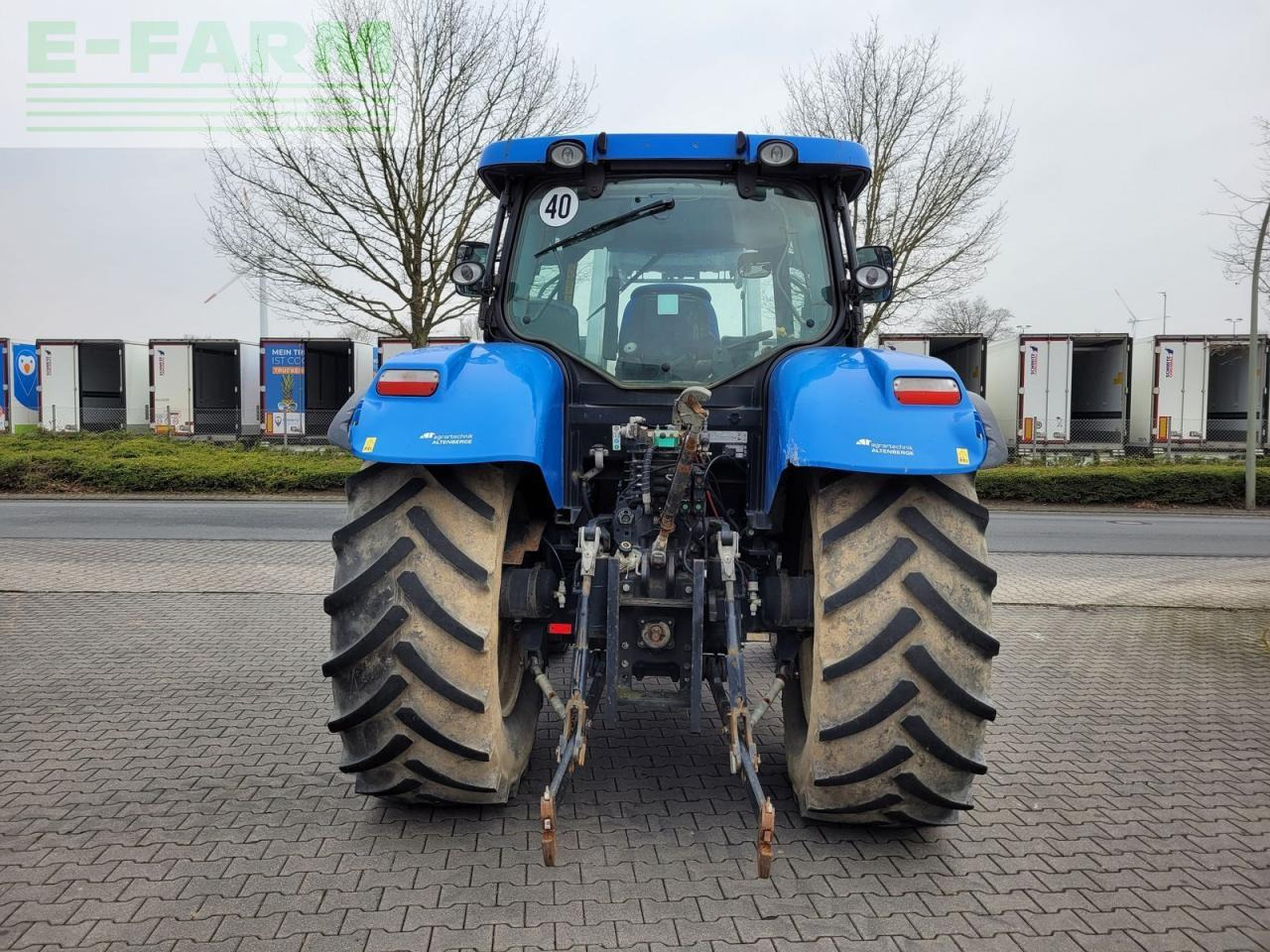 New Holland t6070 elite Elite - Farm tractor: picture 5 New Holland t6070 elite Elite - Farm tractor: picture 5