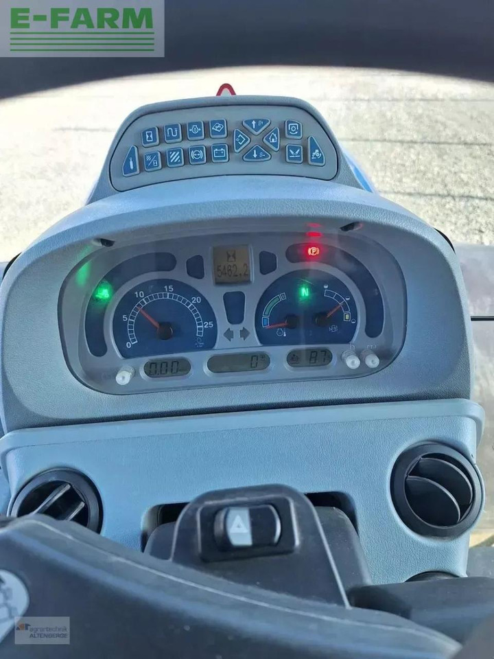 Farm tractor New Holland t7.210 ac: picture 8 Farm tractor New Holland t7.210 ac: picture 8