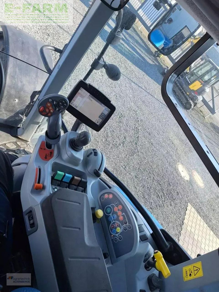 Farm tractor New Holland t7.210 ac: picture 6 Farm tractor New Holland t7.210 ac: picture 6