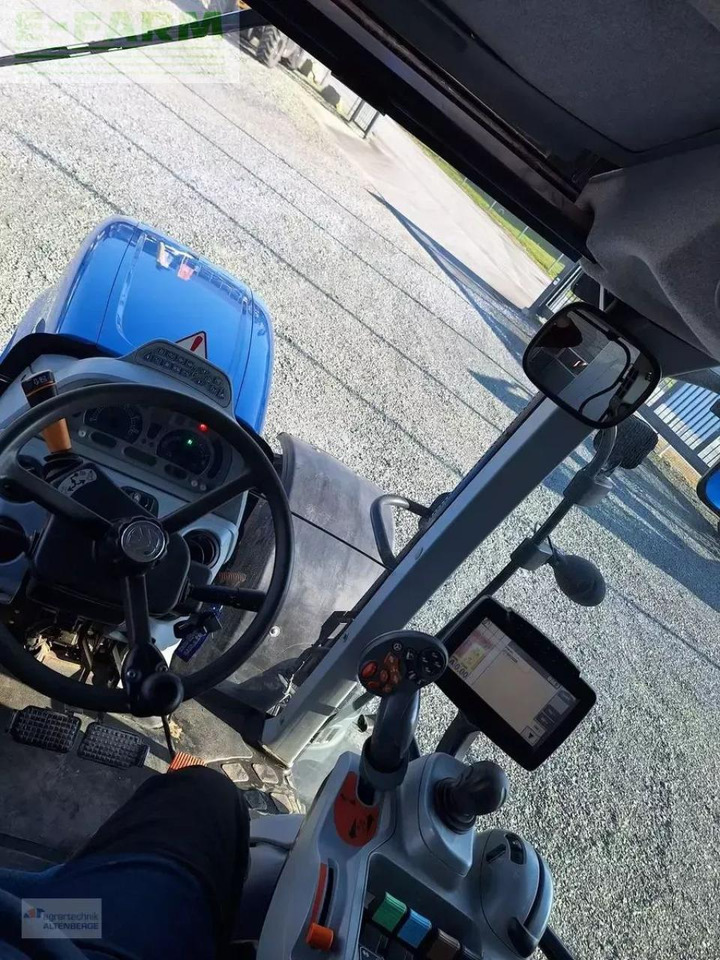 Farm tractor New Holland t7.210 ac: picture 7 Farm tractor New Holland t7.210 ac: picture 7