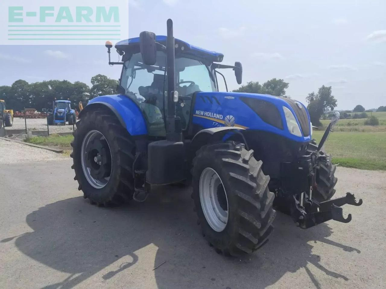 New Holland t7 230 ac - Farm tractor: picture 2 New Holland t7 230 ac - Farm tractor: picture 2
