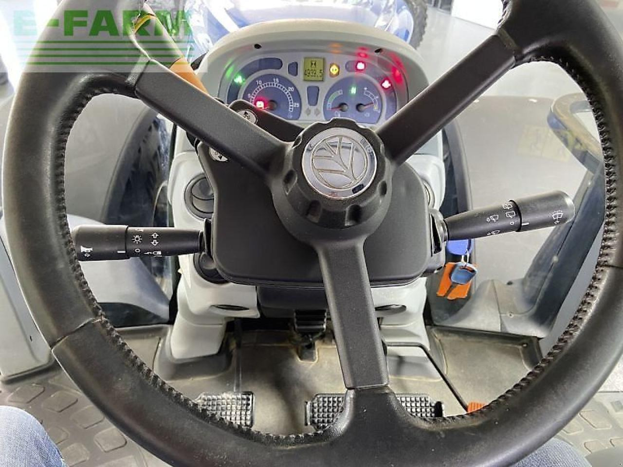 Farm tractor New Holland t7.315 ac: picture 16