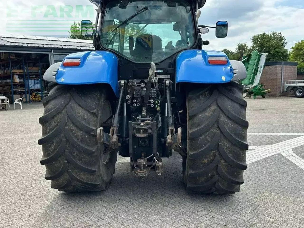 Farm tractor New Holland t7030 autocommand: picture 6