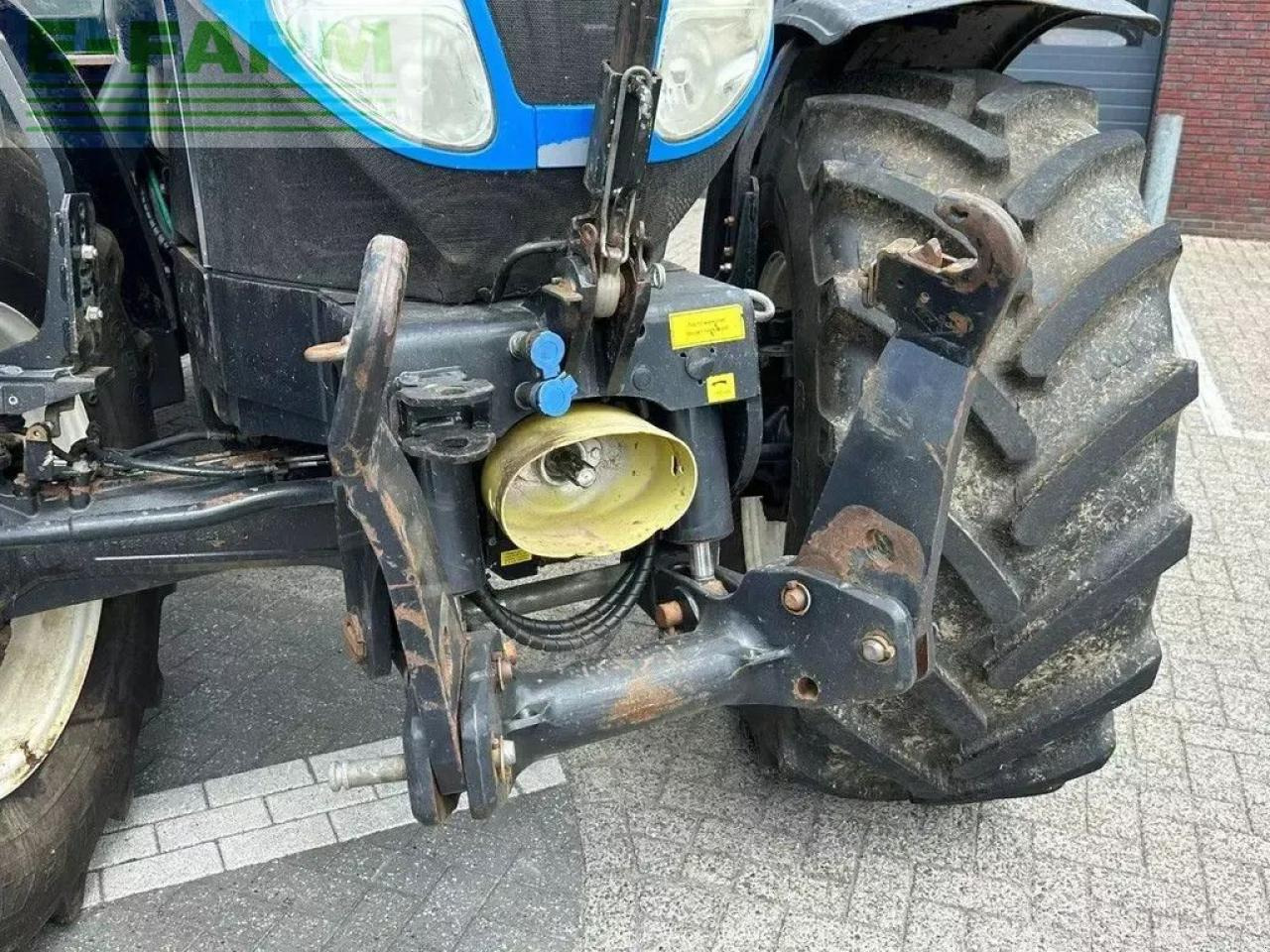 Farm tractor New Holland t7030 autocommand: picture 10