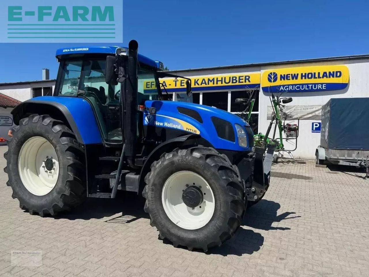 New Holland tvt 135 - Farm tractor: picture 5 New Holland tvt 135 - Farm tractor: picture 5