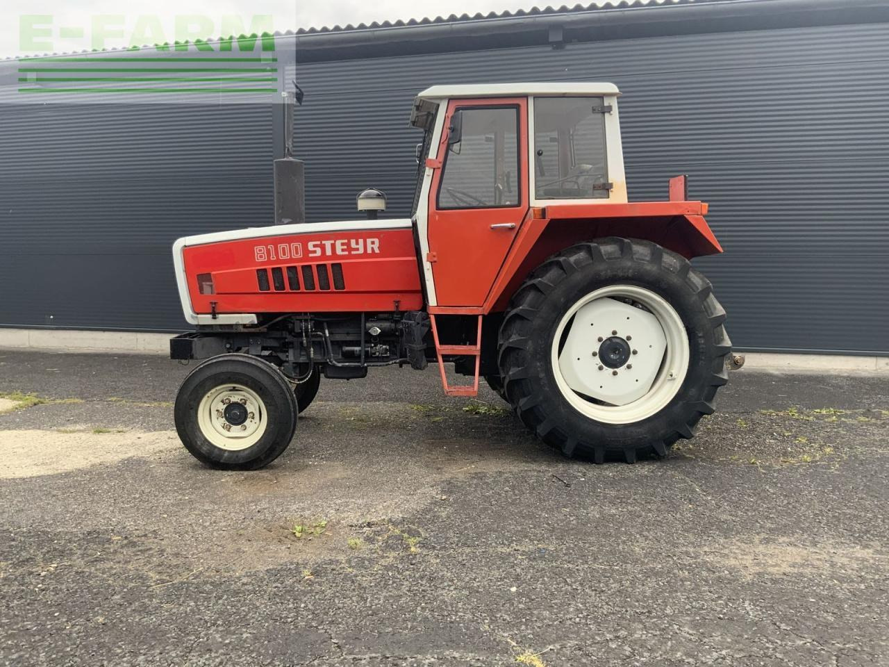 Steyr 8100 - Farm tractor: picture 2 Steyr 8100 - Farm tractor: picture 2