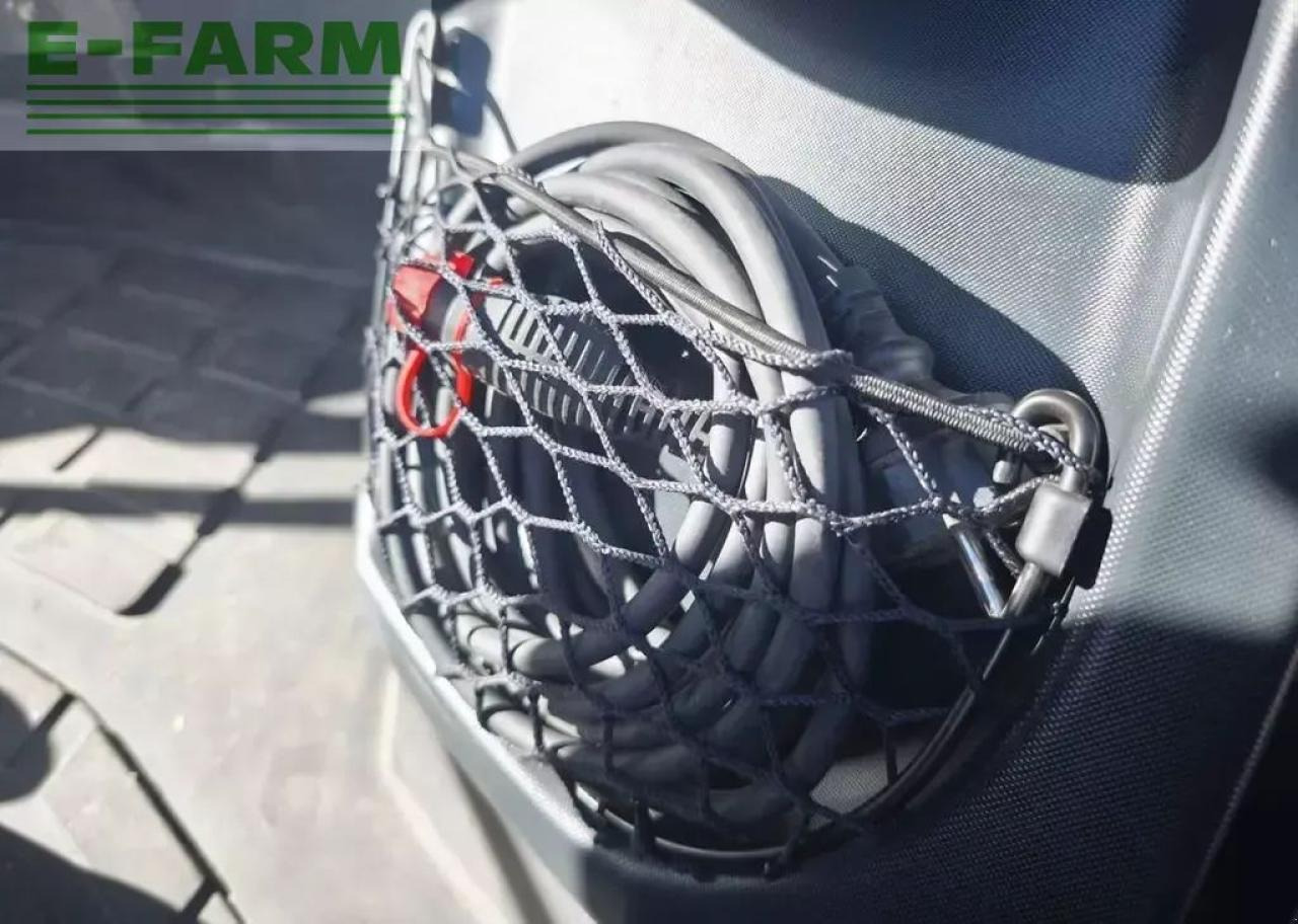 Farm tractor Valtra a 85: picture 11