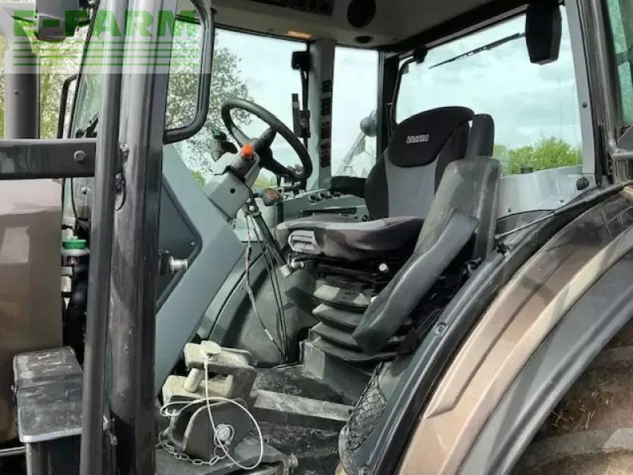 Valtra a105 - Farm tractor: picture 5 Valtra a105 - Farm tractor: picture 5