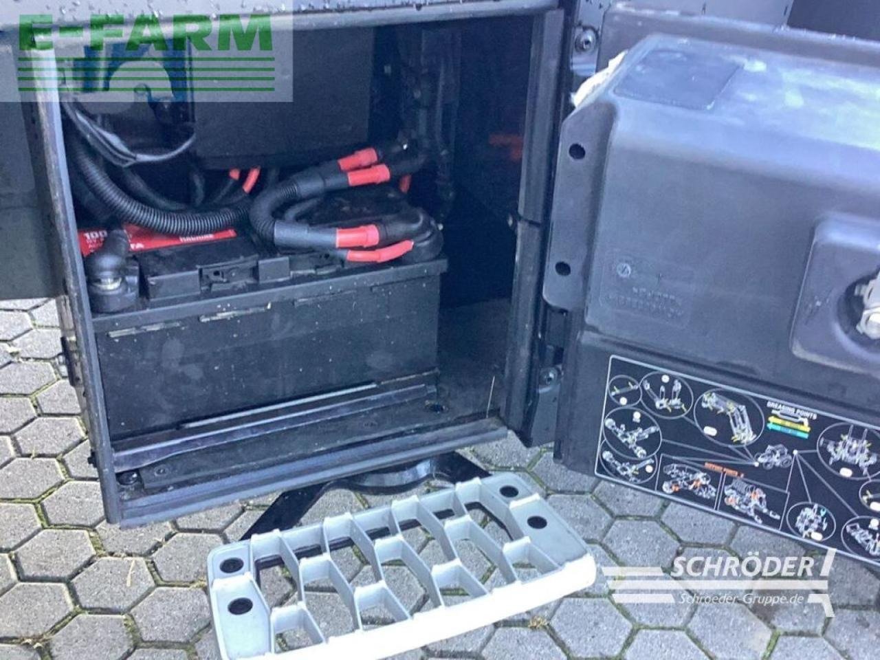 Farm tractor Valtra g 135 a: picture 8